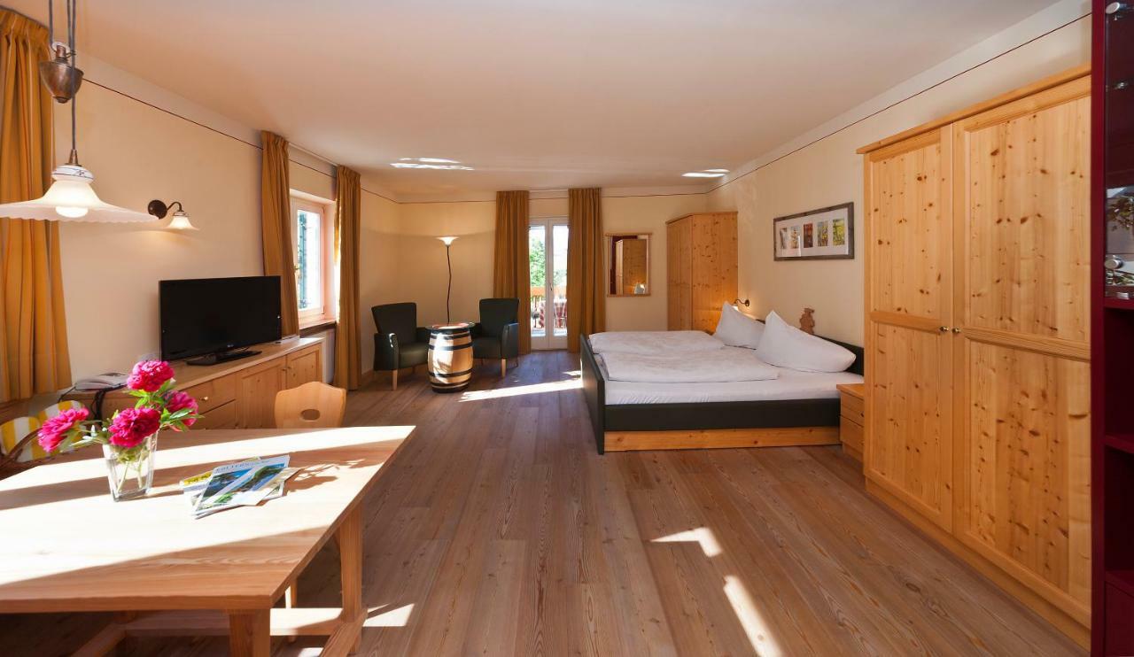 Hotel Weingut Klosterhof Caldaro Extérieur photo