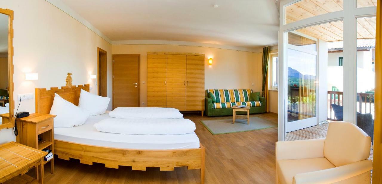 Hotel Weingut Klosterhof Caldaro Extérieur photo